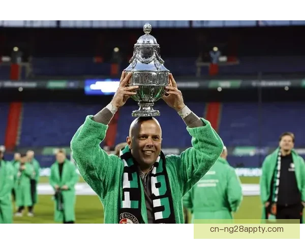 匈主帅回击斯洛特干涉用人风波